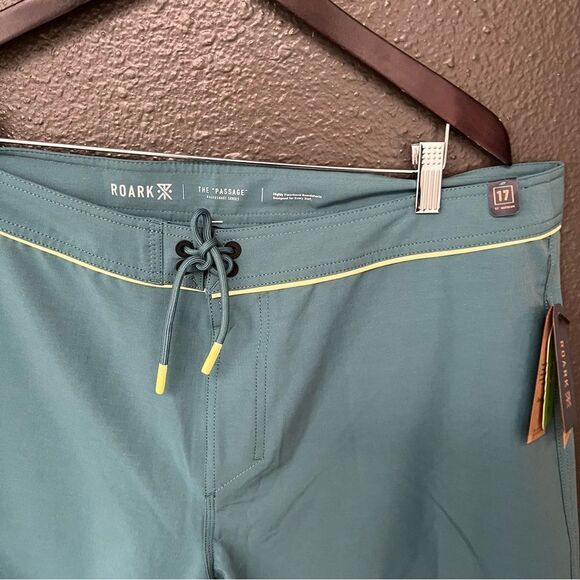 Roark Passage Boardshorts 17 Panel Moorea Hydro Blue 38 - Picture 10 of 13